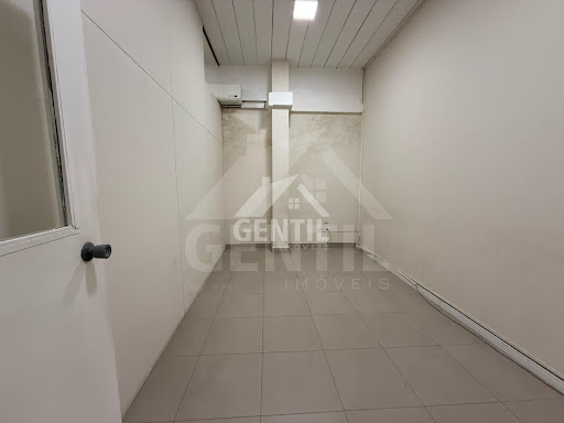 Alugue Sala Comercial em Ipês, Cajamar - 210m² por R$6500