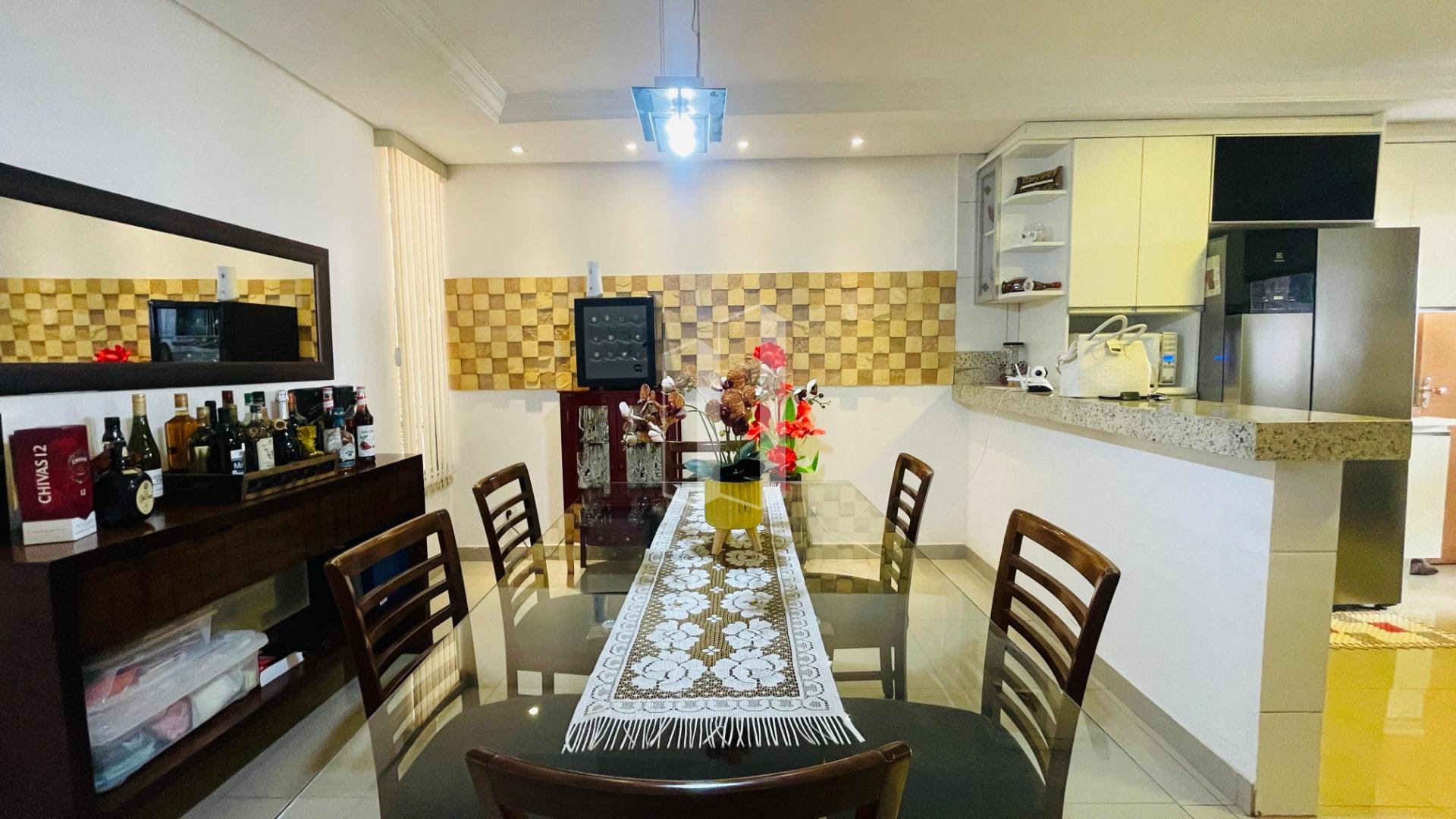 Casa à venda com 4 quartos, 4 suítes, 4 vagas e 240m² no Jardim Planalto, Goiânia (GO) — foto 11 de 30