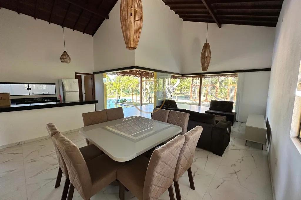 Casa à venda com 2 quartos, 1 suíte, 5 vagas e 150m² no Villas do Arraial, Porto Seguro (BA) — foto 3 de 4