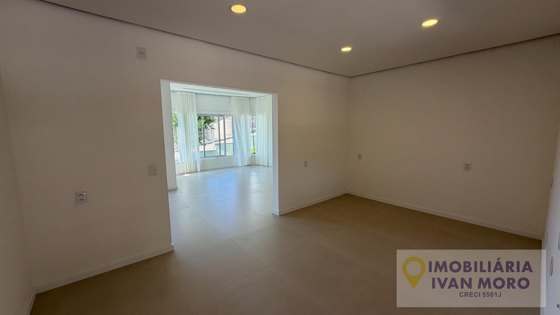 Casa à venda com 3 quartos, 1 suíte, 4 vagas e 154m² no Centro, Florianópolis (SC) — foto 14 de 25