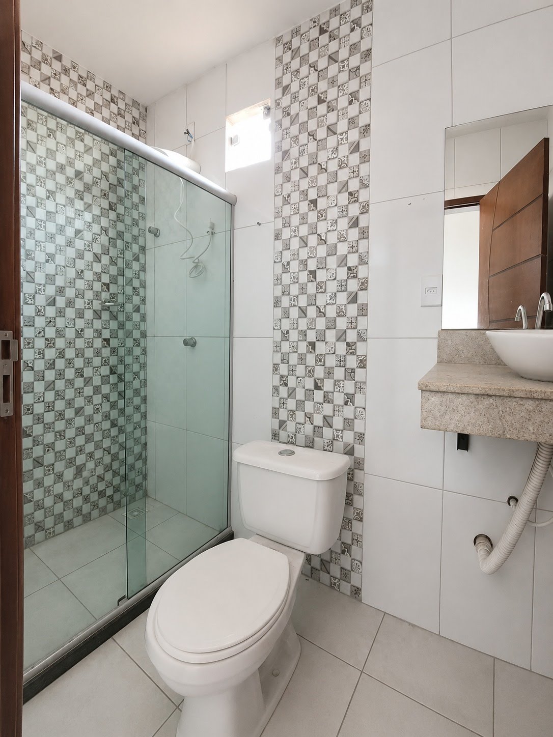 Casa à venda com 3 quartos, 2 suítes, 2 vagas e 273m² no Jardim Cruzeiro, Feira de Santana (BA) — foto 7 de 16