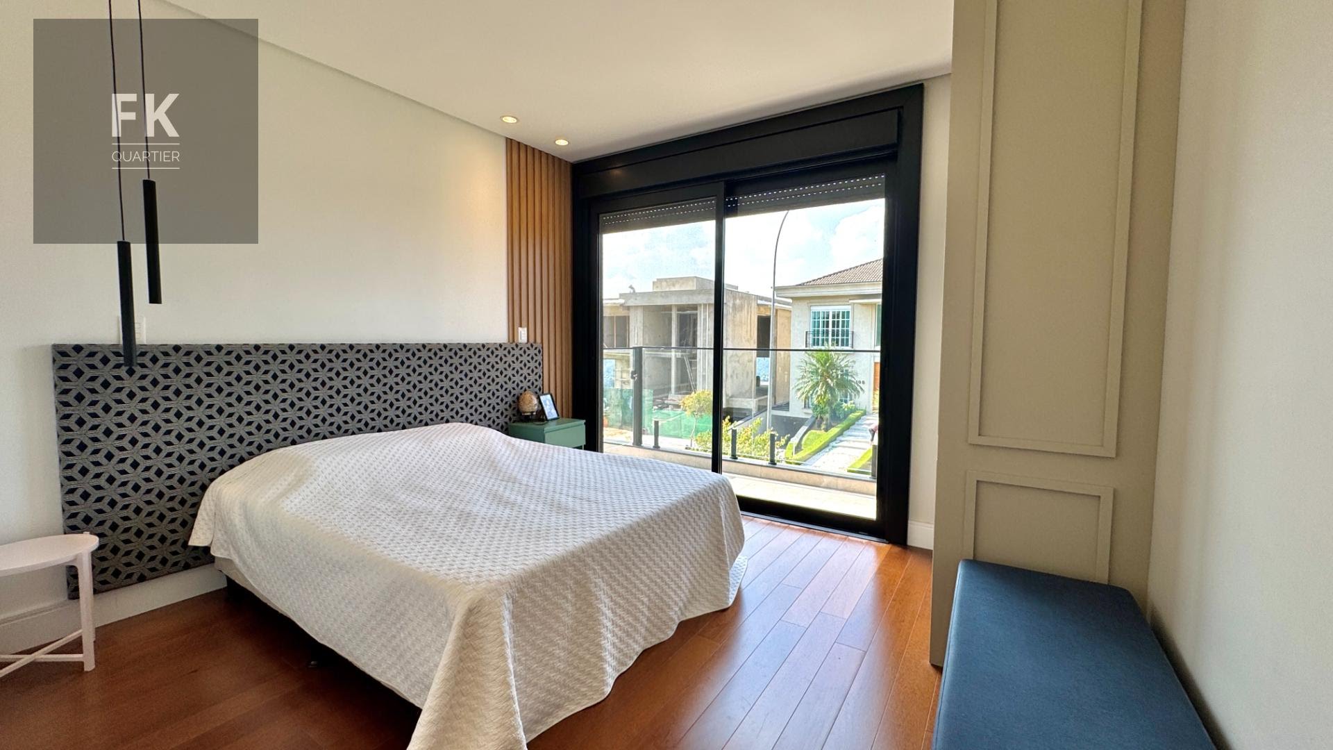 Casa à venda com 4 quartos, 4 suítes, 5 vagas e 322m² no Alphaville, Santana de Parnaíba (SP) — foto 18 de 24
