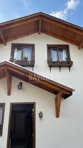 EXCELENTE CASA | 3 Dormitórios