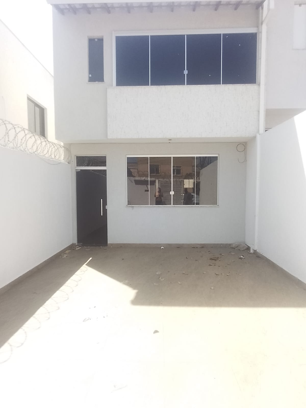 Casa à venda com 3 quartos, 2 banheiros, 2 vagas e 105m² no Sinimbu, Belo Horizonte — foto principal