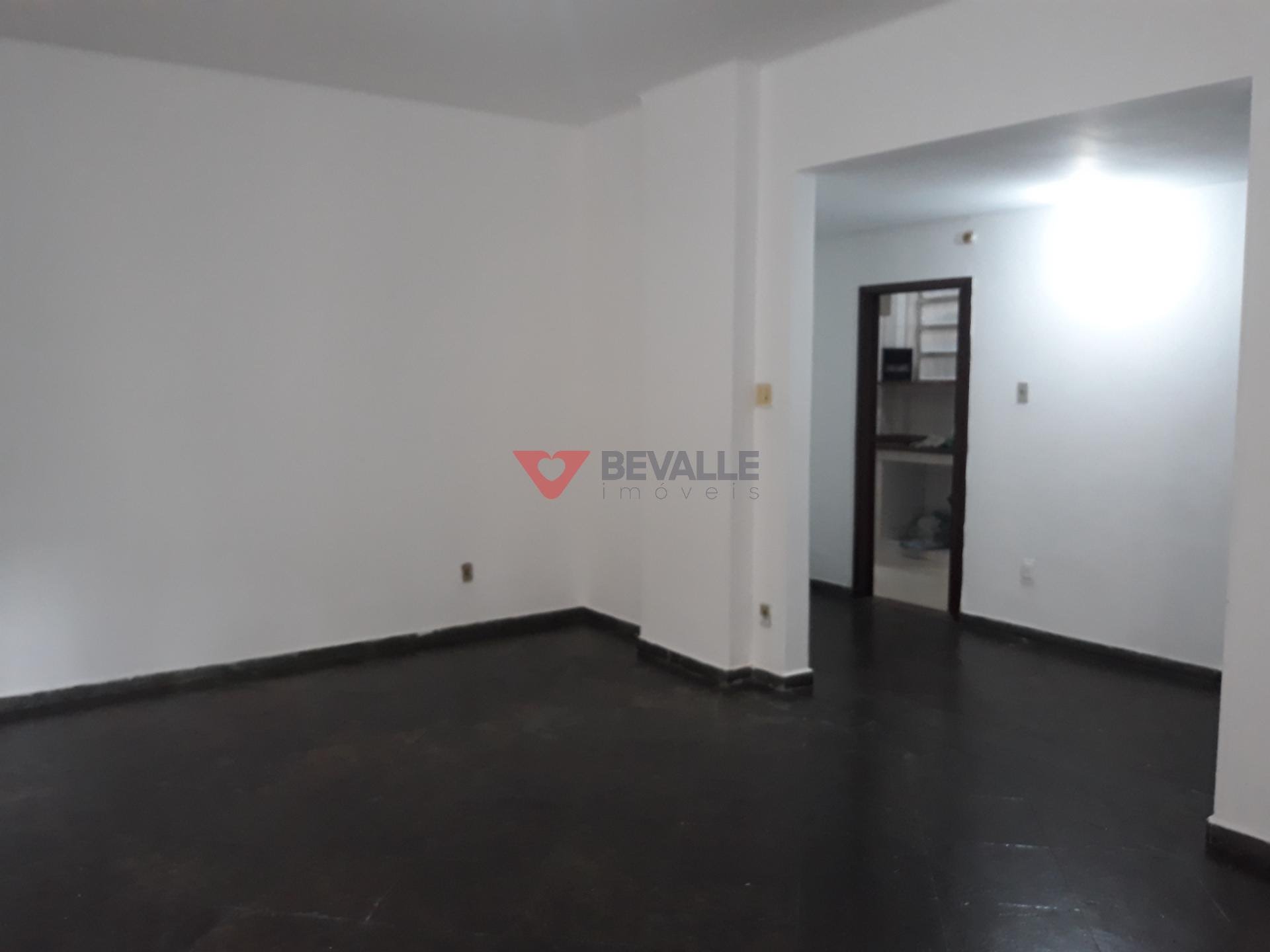 Apartamento à venda com 3 quartos, 2 banheiros e 148m² no Copacabana, Rio de Janeiro (RJ) — foto 7 de 30