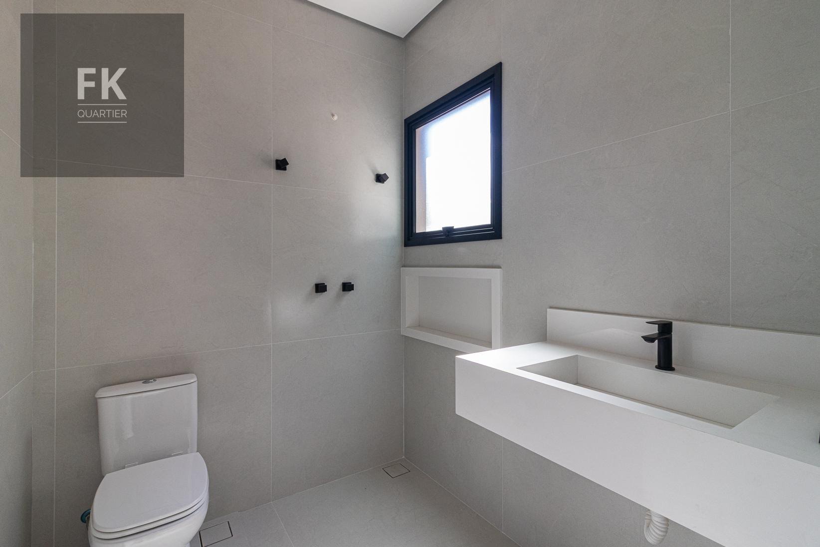 Casa à venda com 4 quartos, 4 suítes e 334m² no Alphaville, Santana de Parnaíba (SP) — foto 24 de 30