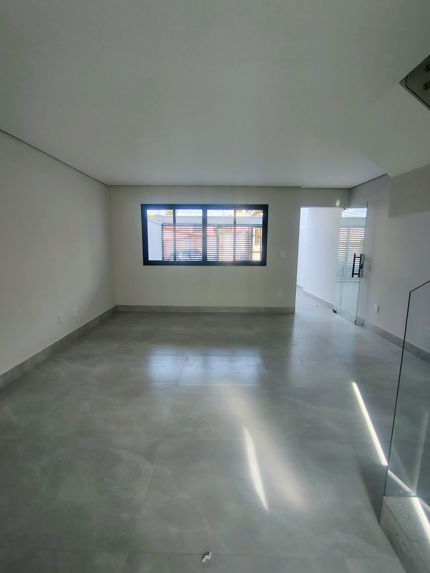 Casa à venda com 3 quartos, 3 banheiros, 2 vagas e 127m² no Planalto, Belo Horizonte — foto principal