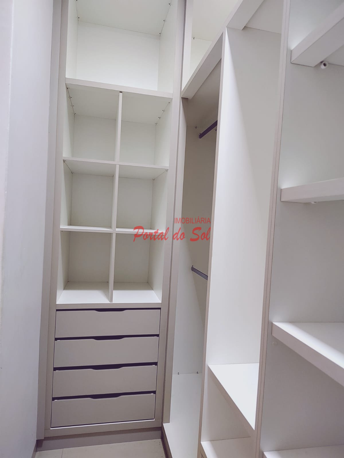 Casa à venda com 4 quartos, 3 suítes e 220m² no Jardim São Pedro II, Santo Antônio da Platina (PR) — foto 4 de 11