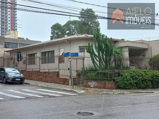 ALUGA-SE CASA COMERCIAL RUA RETIRO