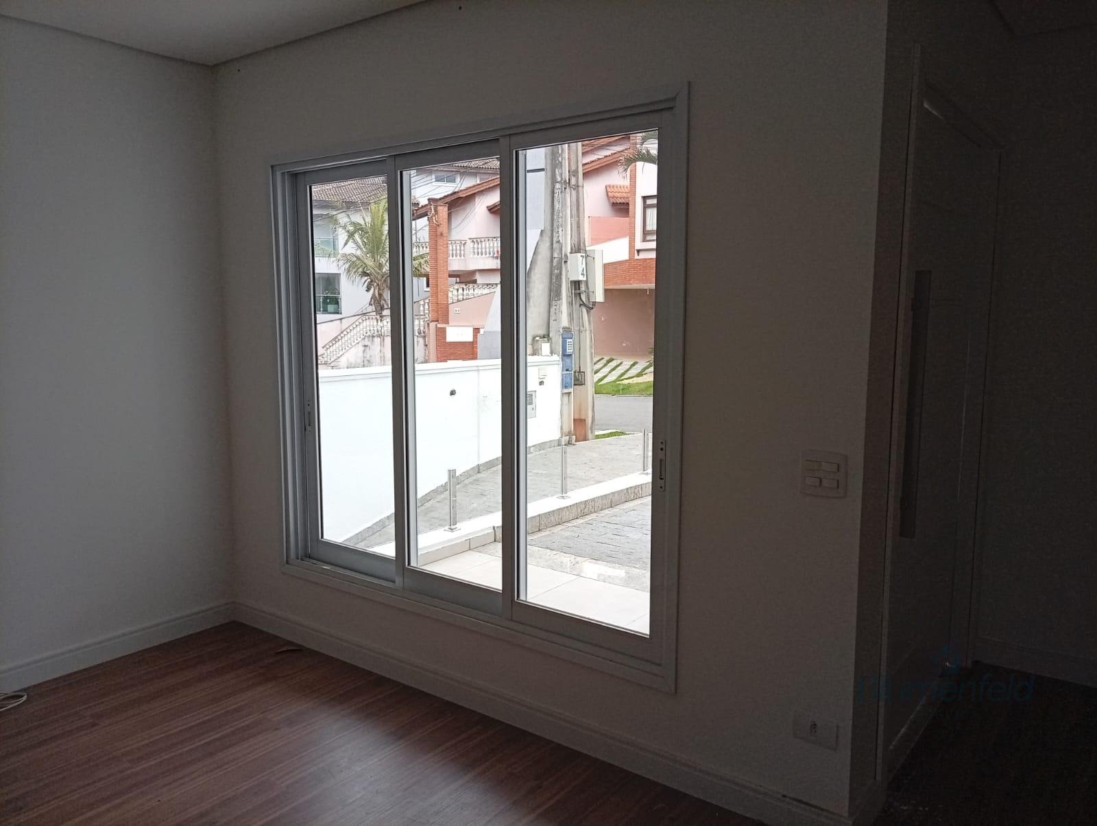 Casa à venda com 4 quartos, 4 suítes, 3 vagas e 311m² no Condominio Arujazinho V, Arujá (SP) — foto 12 de 30