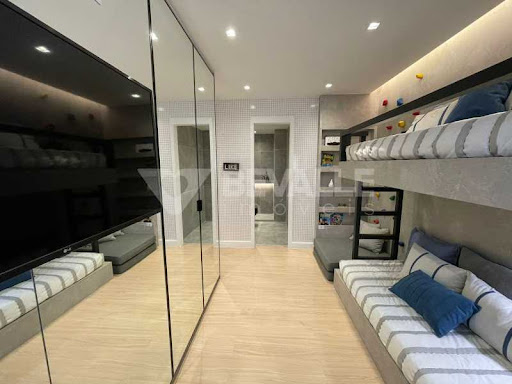 quarto meninos.