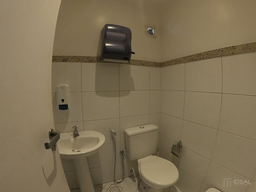Sala comercial para locação no Vip's Center Shopping em Campos dos Goytacazes, RJ. 