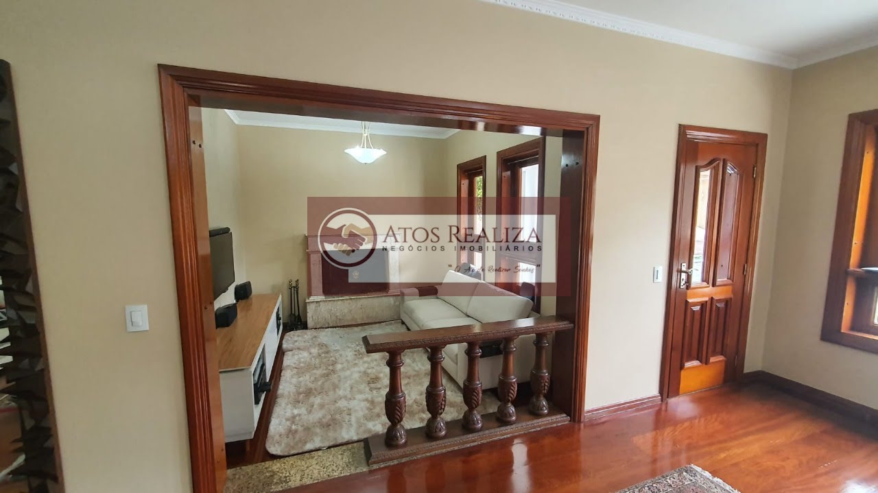 Casa à venda com 5 quartos, 4 suítes, 7 vagas e 500m² no Interlagos, São Paulo (SP) — foto 12 de 24