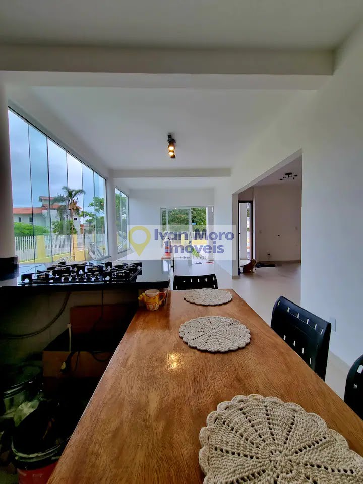 Casa para alugar com 7 quartos, 5 banheiros, 4 vagas e 350m² no Daniela, Florianópolis (SC) — foto 20 de 30
