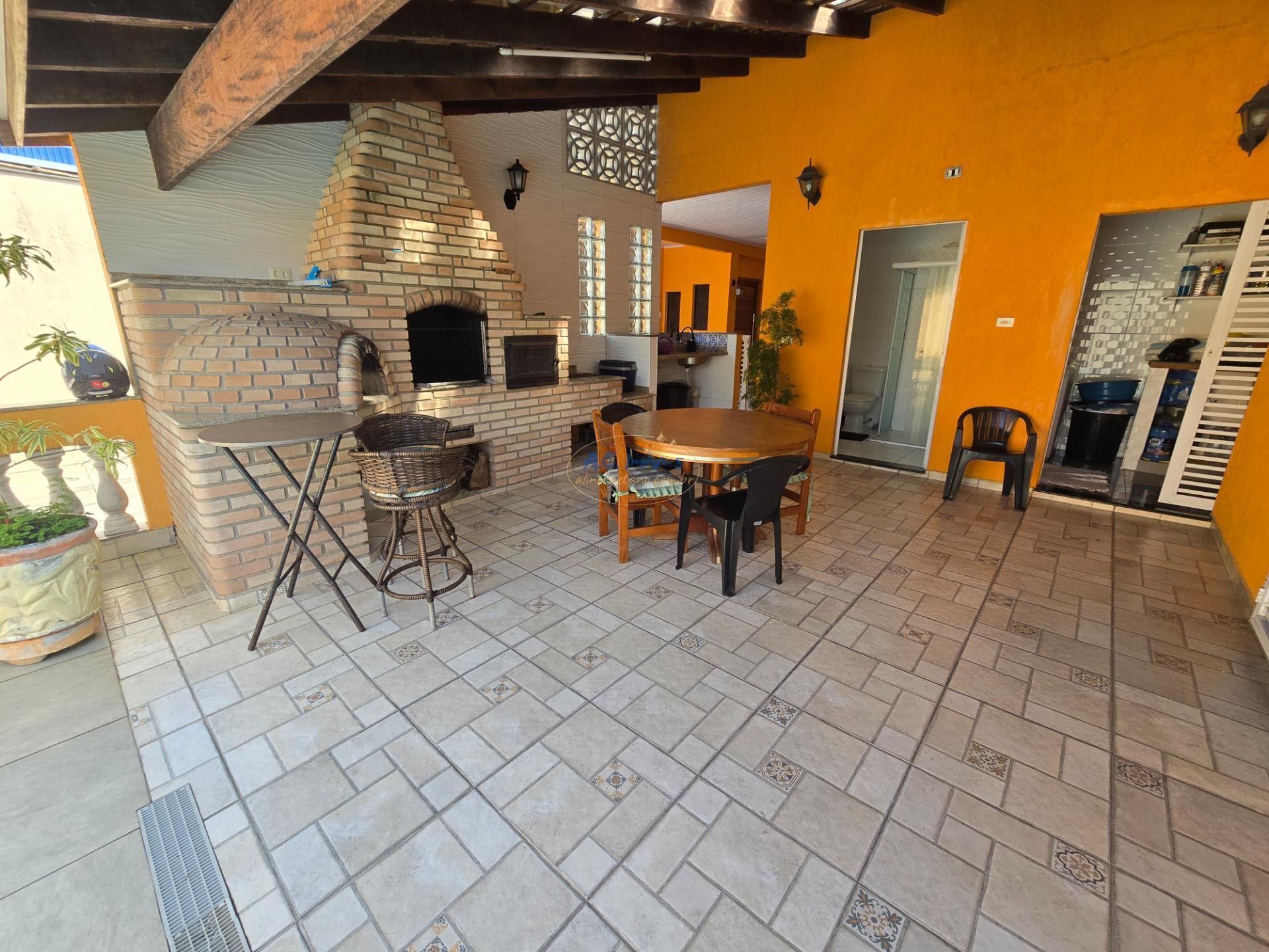 Casa à venda com 3 quartos, 1 suíte, 4 vagas e 180m² no Tupi, Praia Grande (SP) — foto 7 de 30