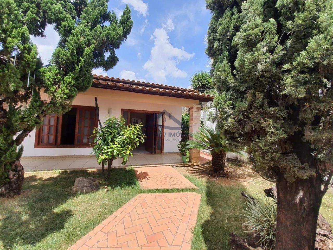 Casa à venda com 2 quartos, 1 suíte, 4 vagas e 450m² no Iporanga, Sete Lagoas (MG) — foto 3 de 13
