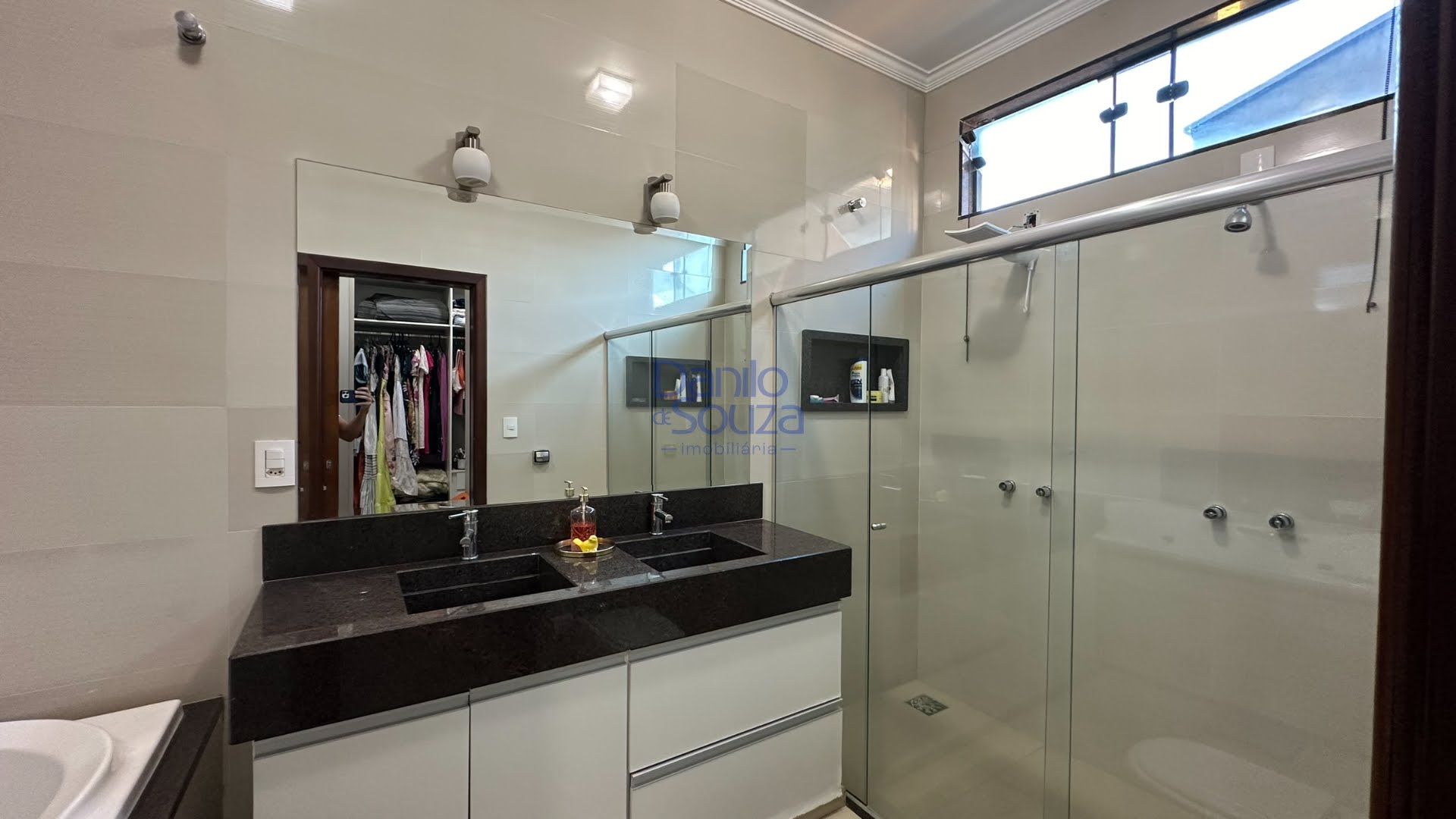 Casa à venda com 3 quartos, 1 suíte, 2 vagas e 360m² no Jardim Imperial, Araxá (MG) — foto 22 de 27
