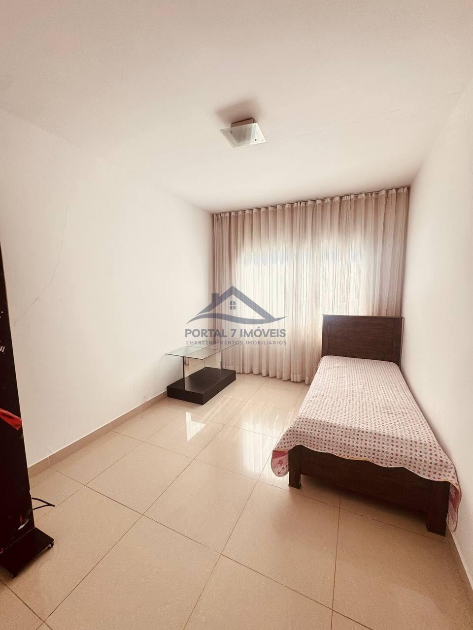 Casa à venda com 3 quartos, 2 suítes, 4 vagas e 360m² no Iporanga, Sete Lagoas (MG) — foto 21 de 27