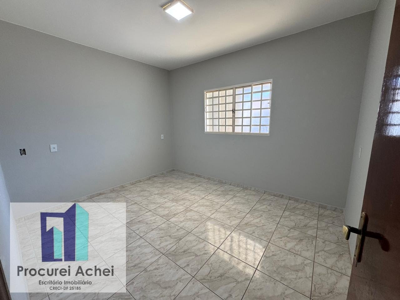 Casa à venda com 3 quartos, 1 suíte, 3 vagas e 200m² no Setor Residencial Leste (planaltina), Brasília (DF) — foto 4 de 14