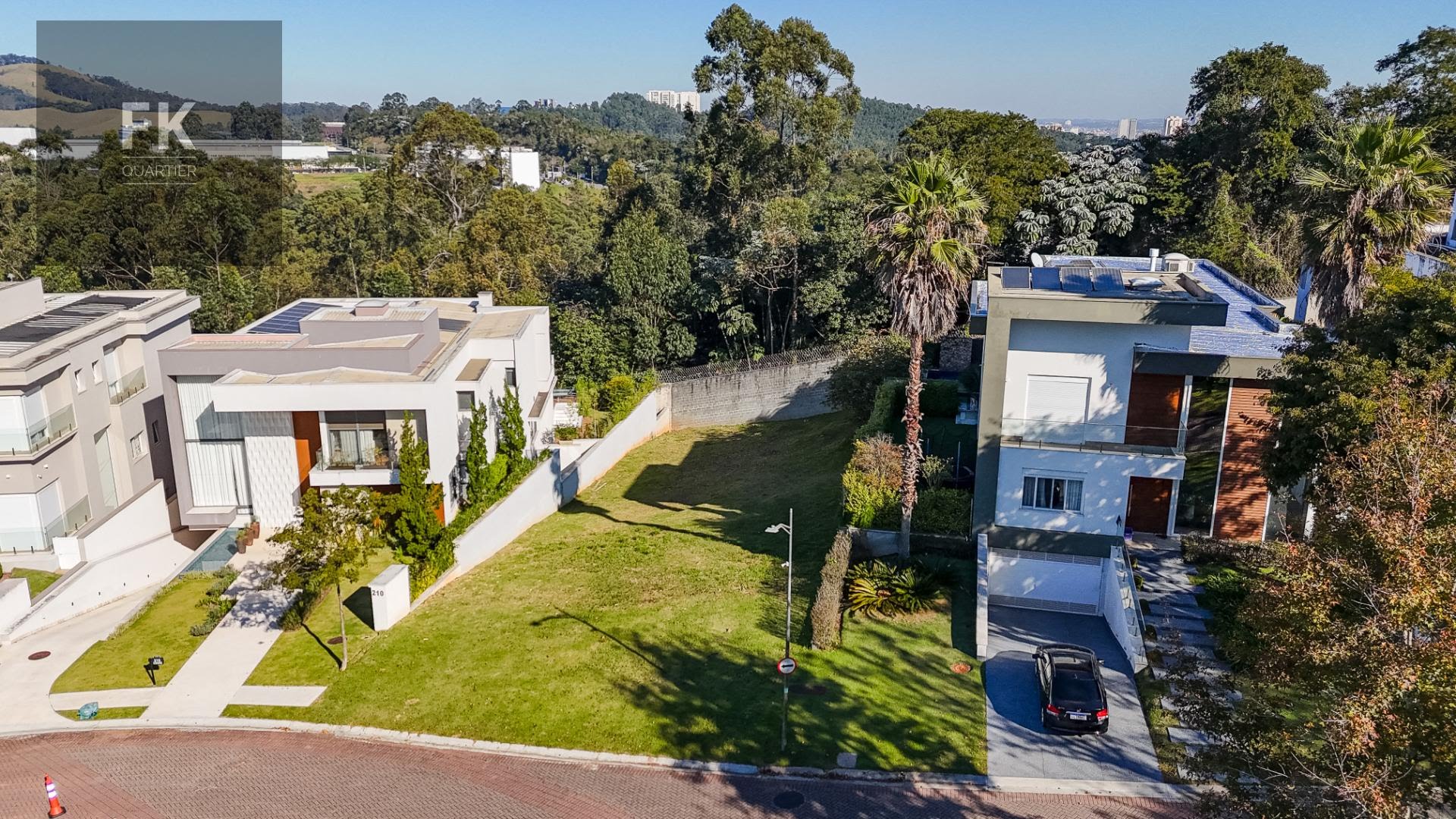Terreno à venda com 736m² de terreno no Tamboré, Santana de Parnaíba (SP) — foto 3 de 9