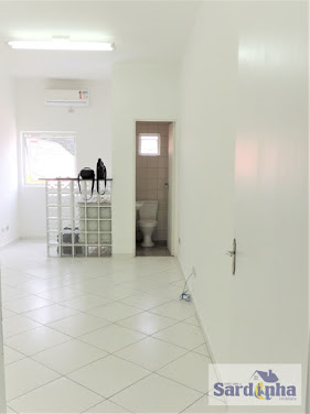 Aluguel de sala de 25m² na Vila Sônia por R$1.400 com 1 banheiro