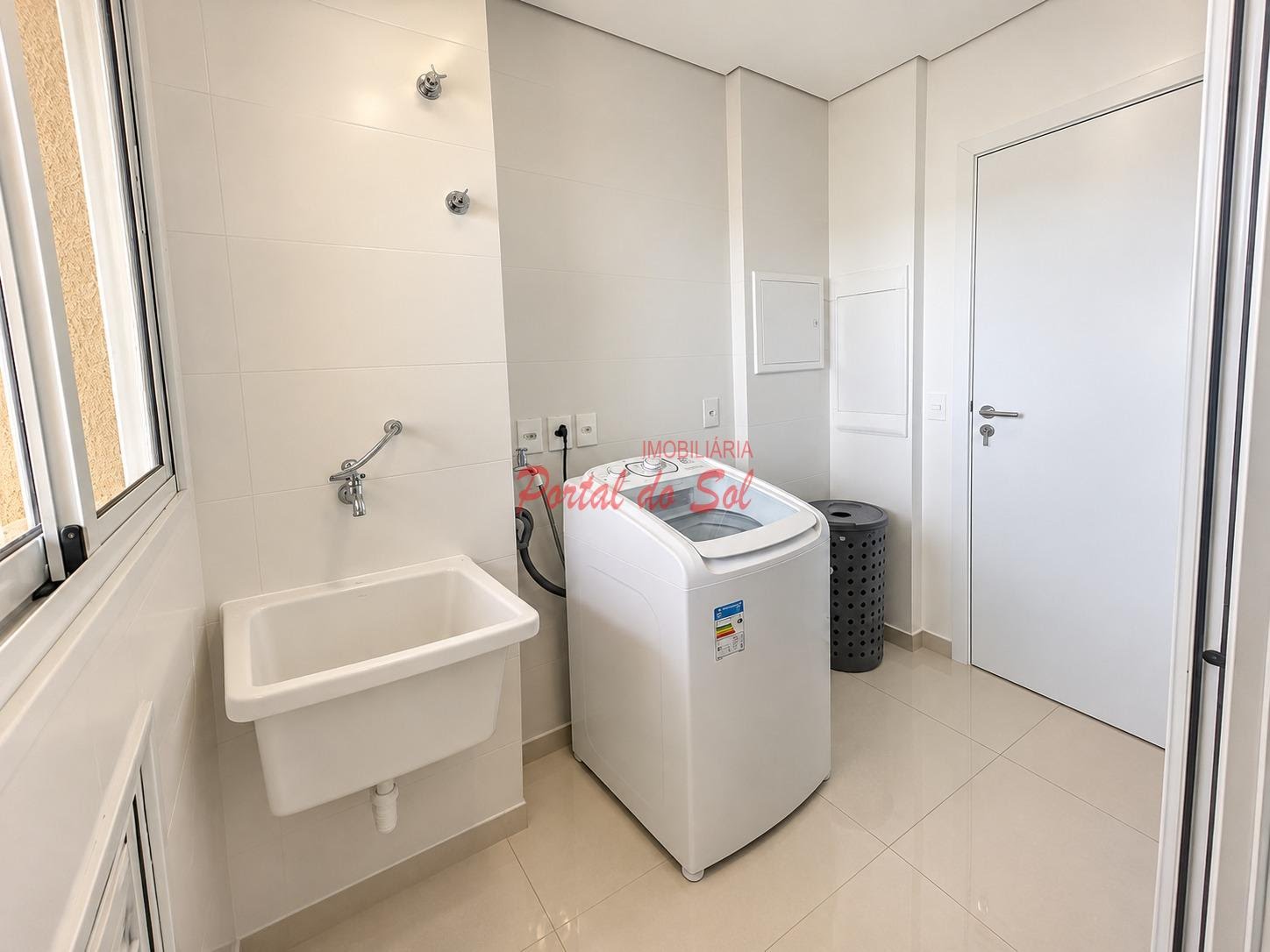 Apartamento à venda com 3 suítes, 3 vagas e 220m² no Jardim São Francisco, Santo Antônio da Platina (PR) — foto 3 de 12