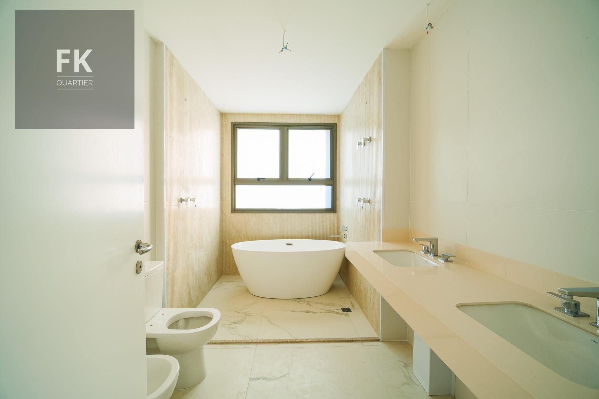 Apartamento à venda com 4 quartos, 4 suítes, 4 vagas e 244m² no Alphaville, Barueri (SP) — foto 23 de 28