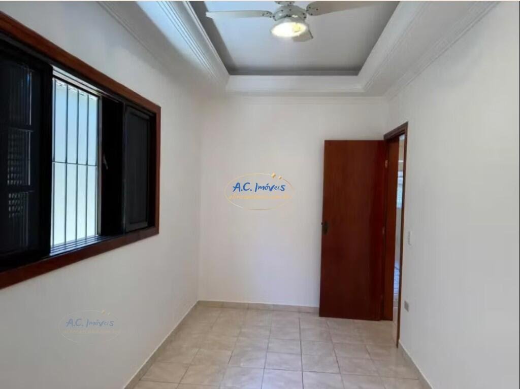 Casa à venda com 2 quartos, 1 suíte, 2 vagas e 75m² no Cidade Ocian, Praia Grande (SP) — foto 8 de 23