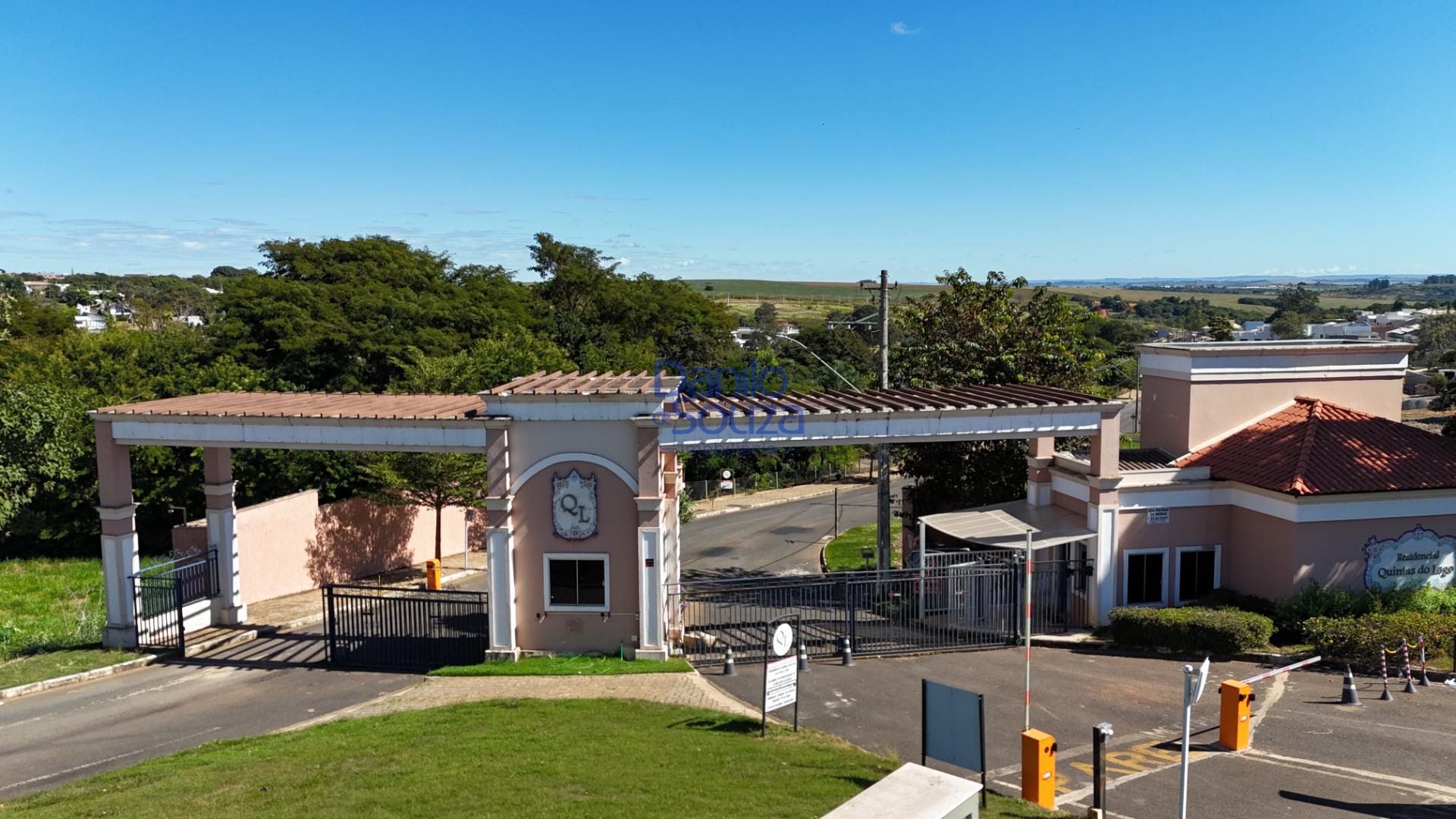 Terreno à venda com 440m² de terreno no Quintas do Lago, Araxá — foto principal