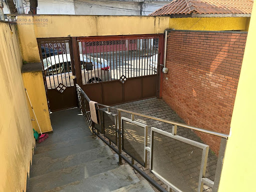 Escadas de entrada