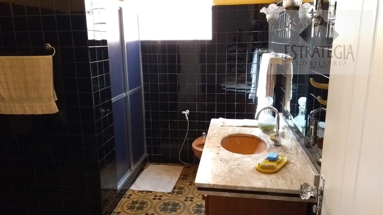 Casa à venda com 4 quartos, 1 banheiro, 1 vaga e 220m² no Centro, Petrópolis (RJ) — foto 9 de 15