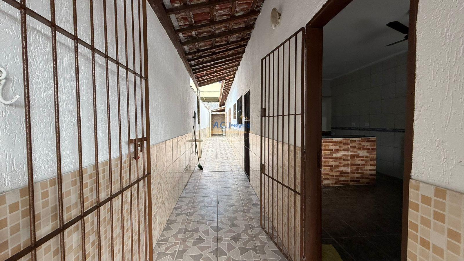 Casa à venda com 2 quartos, 1 suíte, 2 vagas e 70m² no Cidade Ocian, Praia Grande (SP) — foto 5 de 28