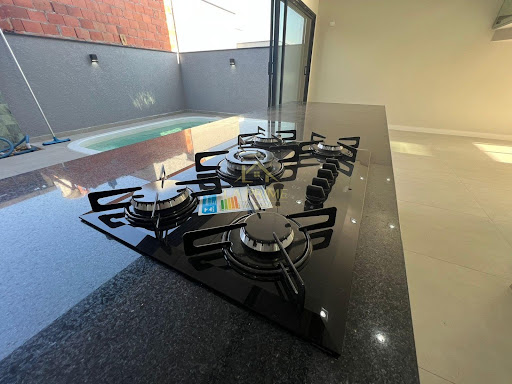 Casa à venda no Condomínio Terras de São Francisco – Sorocaba/SP - 165m2 - 03 Dormitórios - 03 Suítes - 04 Vagas de garagem