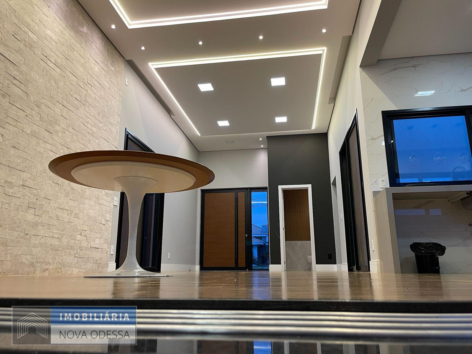Casa à venda com 3 quartos, 3 suítes, 4 vagas e 356m² no Estância Hípica, Nova Odessa (SP) — foto 9 de 16