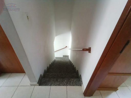 Escadas dos dormitórios