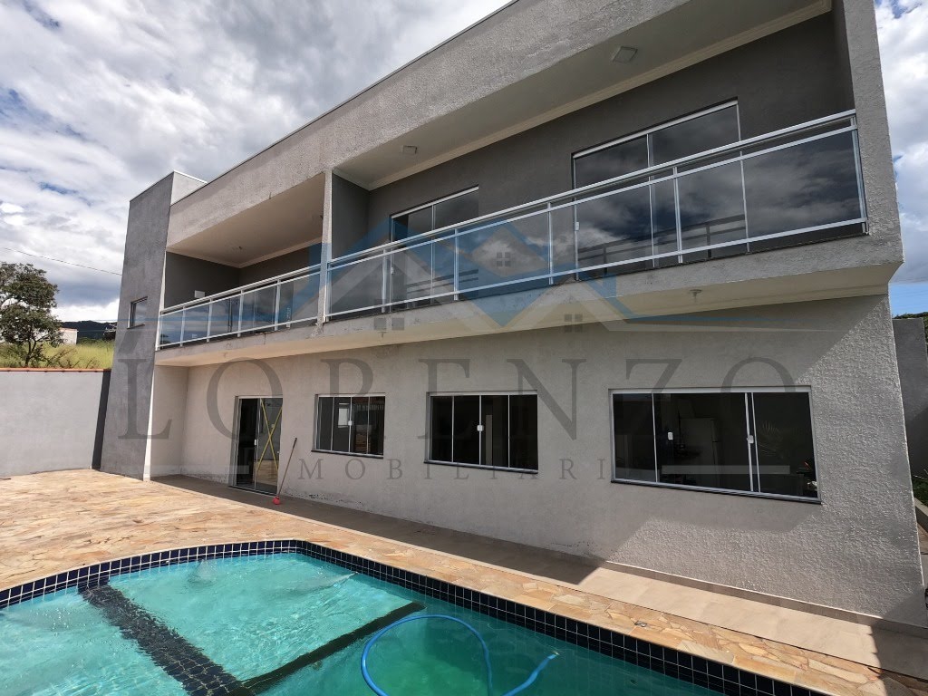 FACHADA E PISCINA 