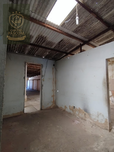 Casa Comercial à Venda no Centro de Campos, 250m², 3 Quartos