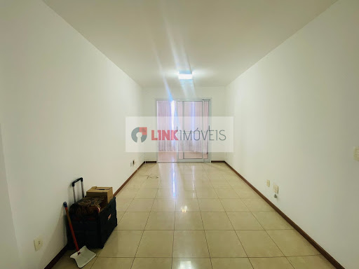 Apartamento de 2 dormitórios e 1 suíte na Praia do Canto - Vitória:  locação por R$ 3.500,00