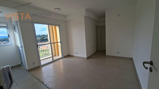 SALA COM VARANDA