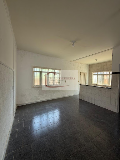 Casa Comercial em Vila Aparecida  -  Santa Rita do Passa Quatro