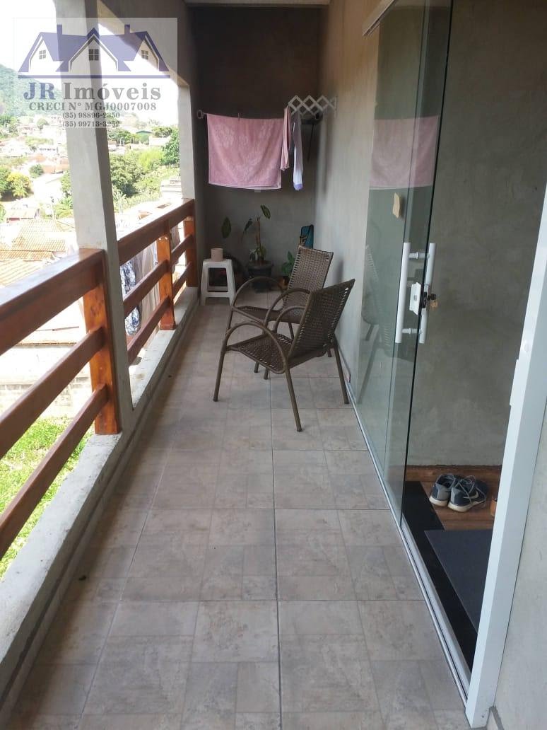 Casa à venda com 2 quartos, 1 suíte, 4 vagas e 300m² no Alto da Gloria, Brazópolis (MG) — foto 5 de 9