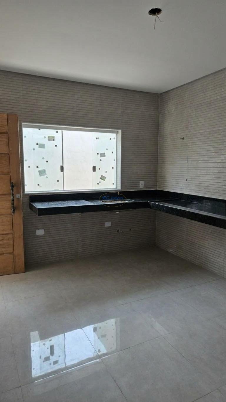 Casa à venda com 2 quartos, 1 suíte, 3 vagas e 85m² no Vila Tupi, Praia Grande (SP) — foto 9 de 17