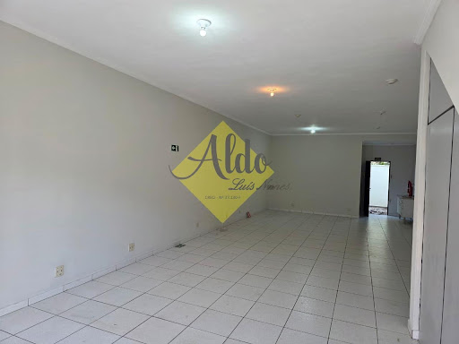 Loja/Salão em Santa Cruz  -  São Pedro