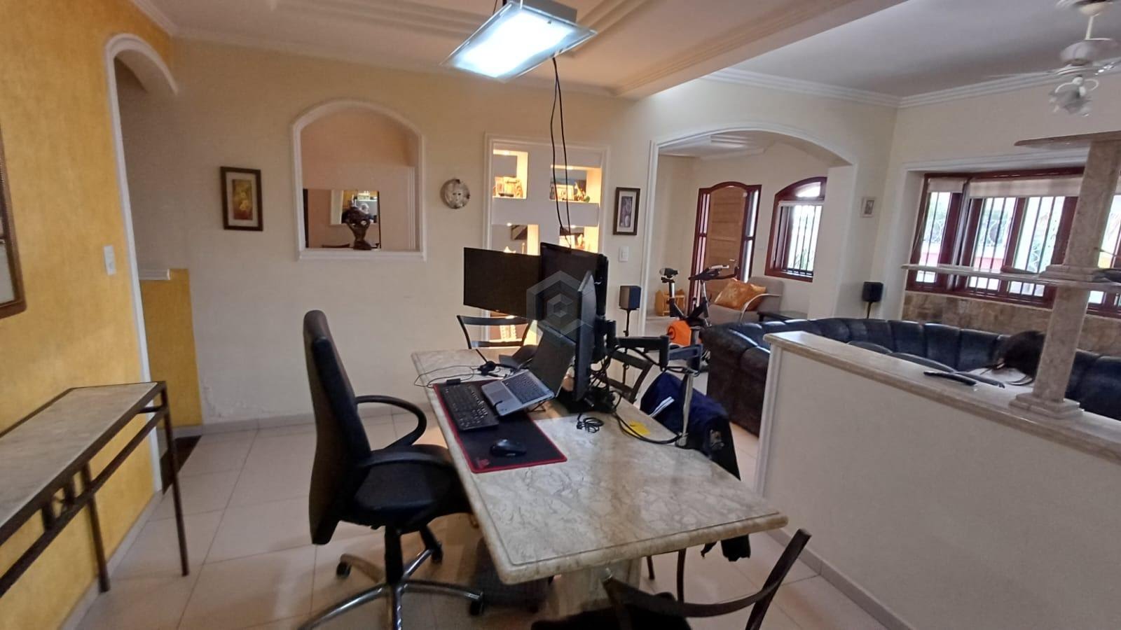 Casa à venda com 4 quartos, 1 suíte, 2 vagas e 230m² no Jardim Simus, Sorocaba (SP) — foto 9 de 30