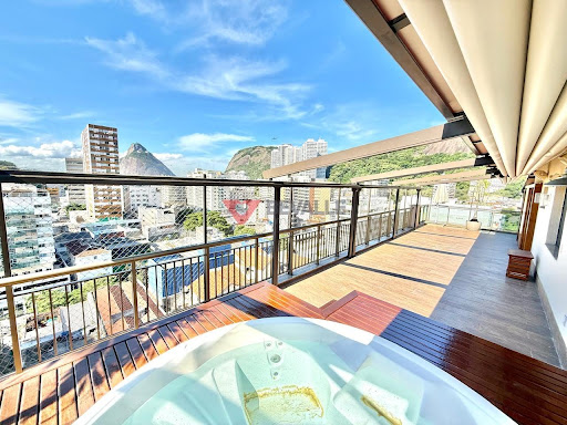 Cobertura linear à venda em Botafogo: 250m², 4 suítes