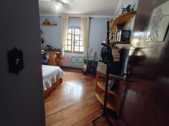 Casa à venda com 4 quartos, 1 suíte, 5 vagas e 229m² no Paulicéia, São Bernardo do Campo (SP) — foto 18 de 30
