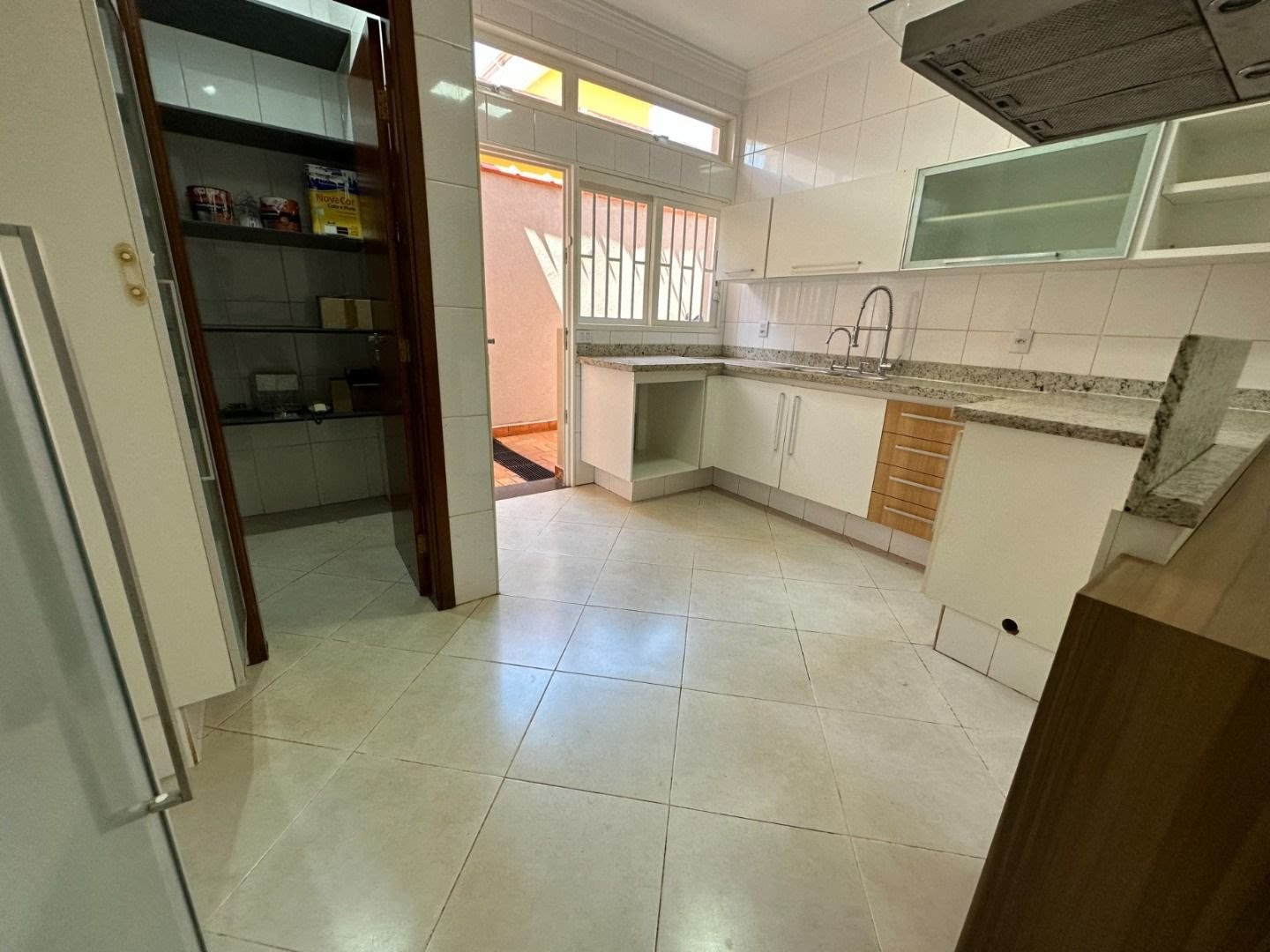 Casa à venda com 5 quartos, 3 suítes, 5 vagas e 324m² no Vila Tibério, Ribeirão Preto (SP) — foto 19 de 30