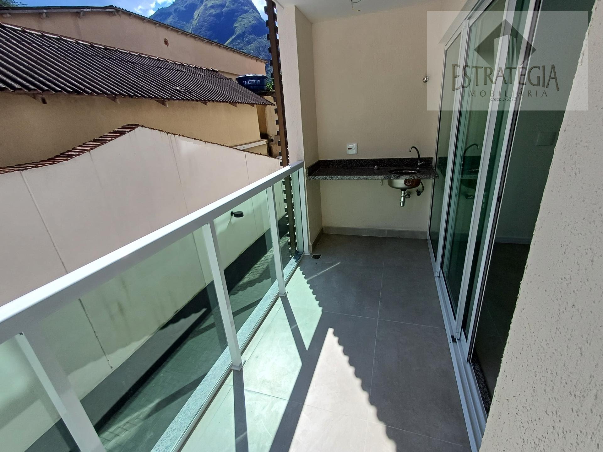 Apartamento para alugar com 2 quartos, 1 suíte, 1 vaga e 68m² no Retiro, Petrópolis (RJ) — foto 6 de 16