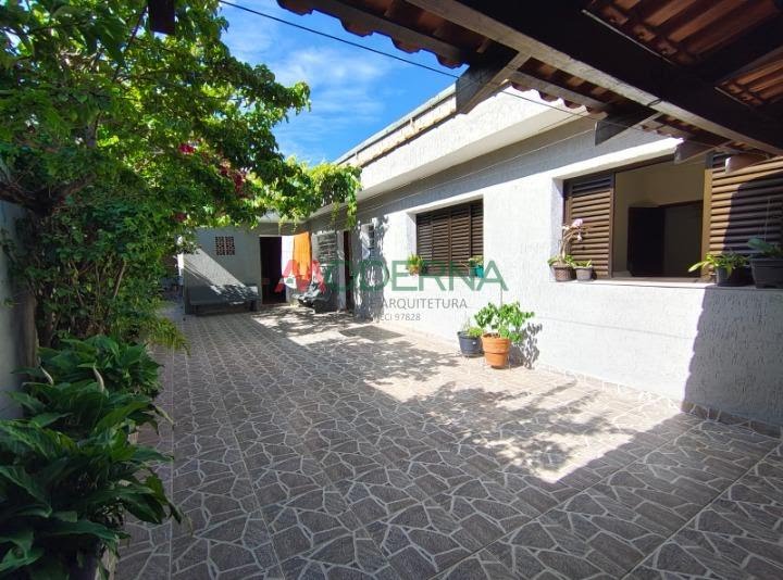 Casa à venda com 4 quartos, 1 suíte, 2 vagas e 208m² no Piraporinha, Diadema (SP) — foto 28 de 30