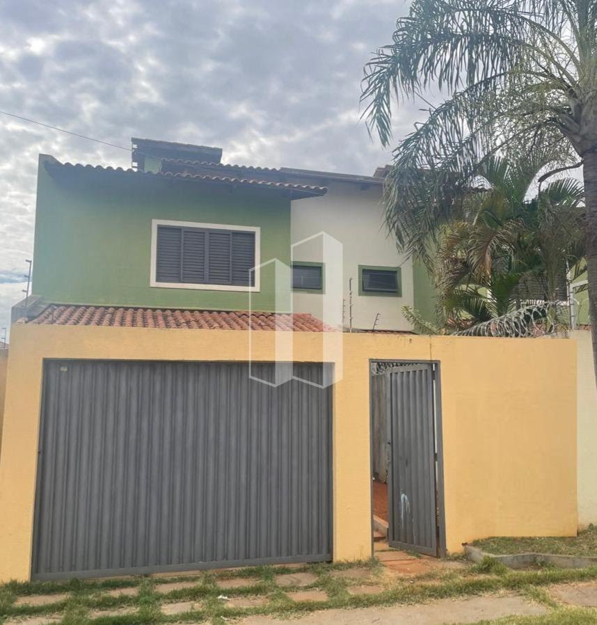 Casa, 4 quartos, 204 m² - Foto 2